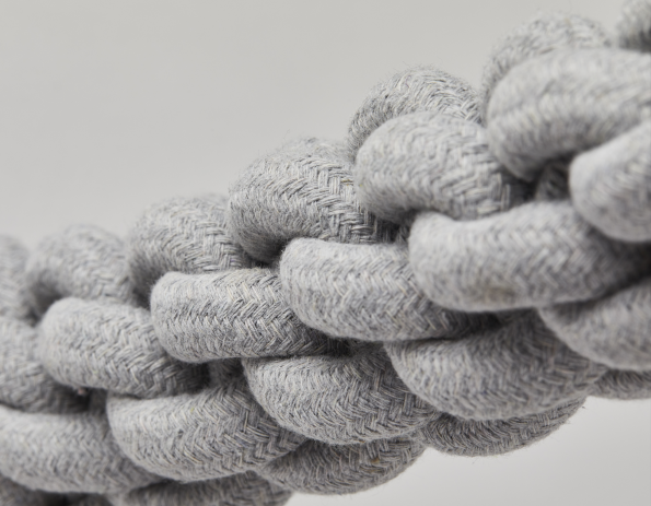 LongRopePull_Grey_Detail01_1800x1400_b2a20924-9c61-40af-b165-67ed2fe55376